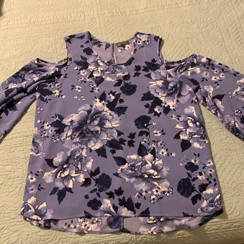 Floral top